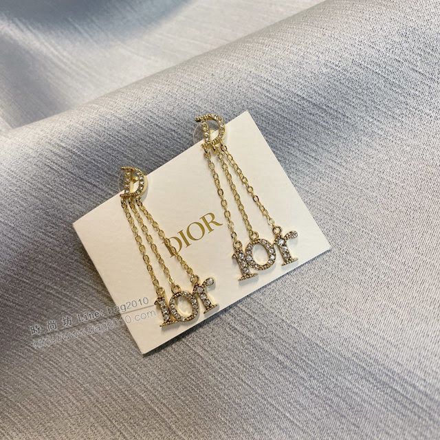 Dior飾品 迪奧經典熱銷2020早春新款耳環 字母流蘇耳釘  zgd1054